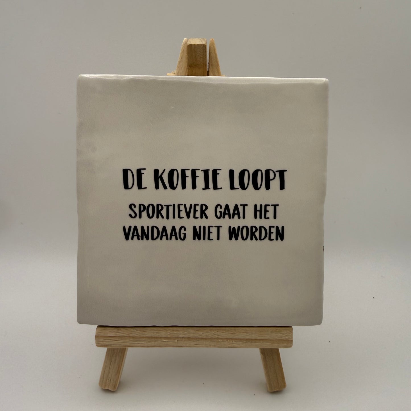 Tegeltje - De koffie loopt