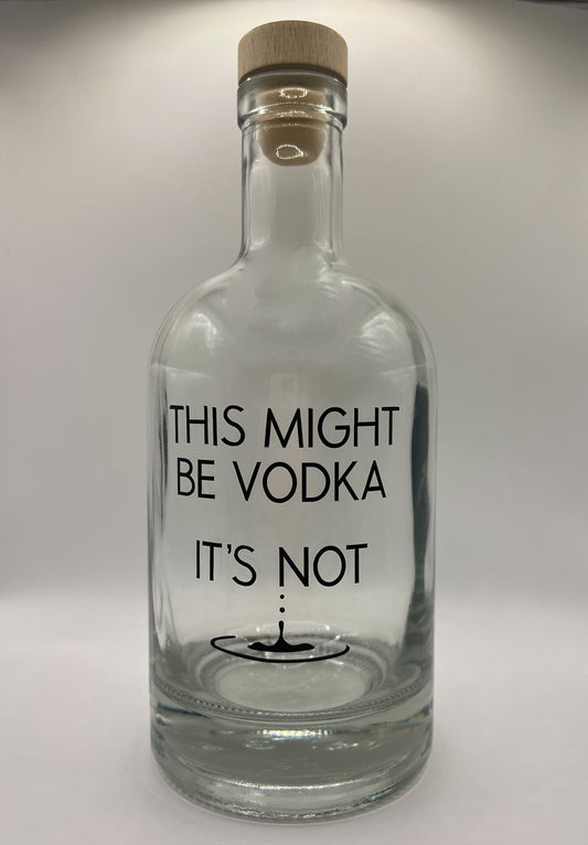 Waterfles - This might be vodka, it's not (700 ml)